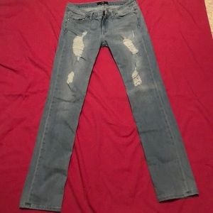 A7 Distressed Jeans